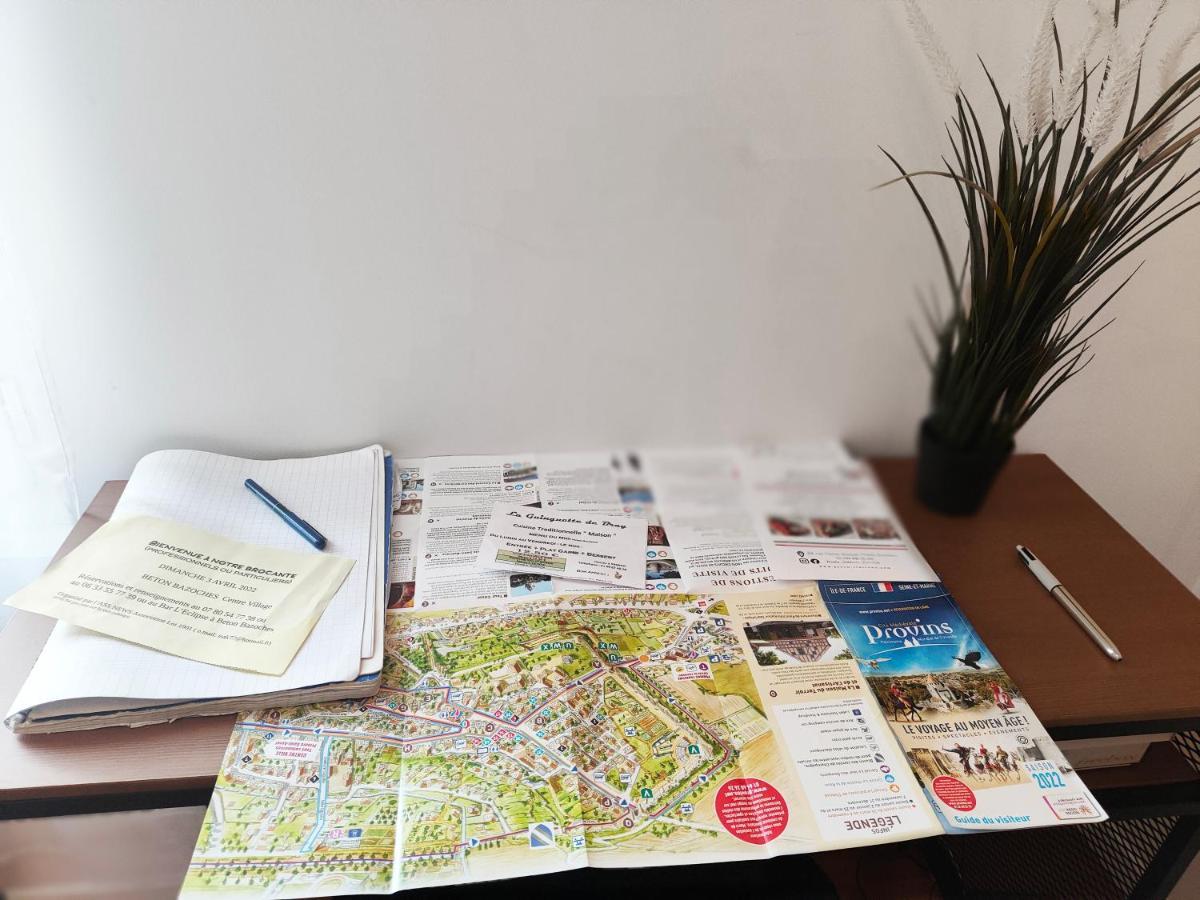 Les Lofts De Provins: Apt 4 Eksteriør billede