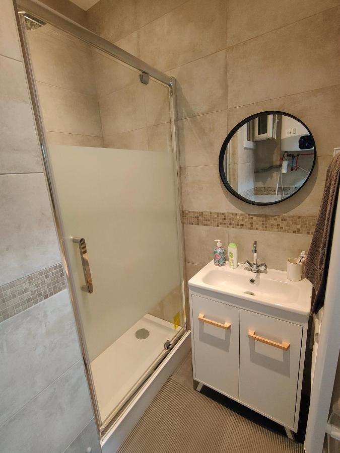 Les Lofts De Provins: Apt 4 Eksteriør billede